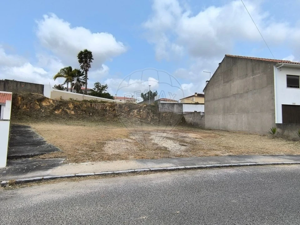 Terreno para Venda em Rio Maior Foto 1