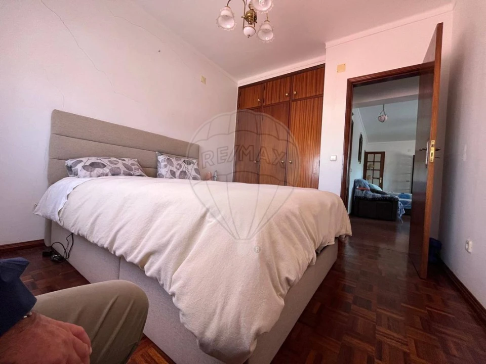 Moradia T2 para Venda em Olho Marinho Foto 7