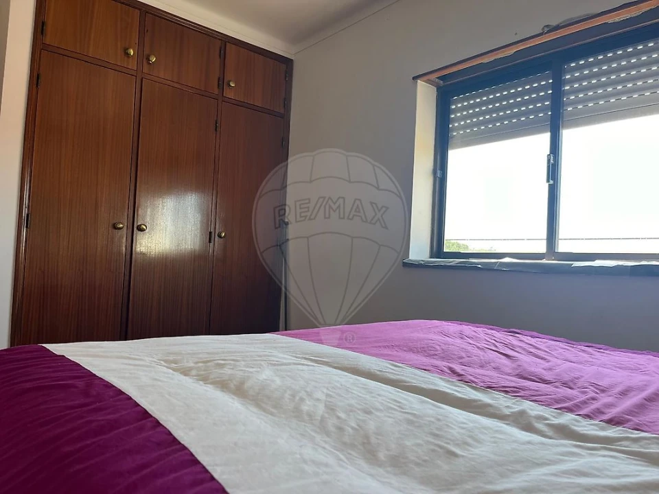 Moradia T2 para Venda em Olho Marinho Foto 9