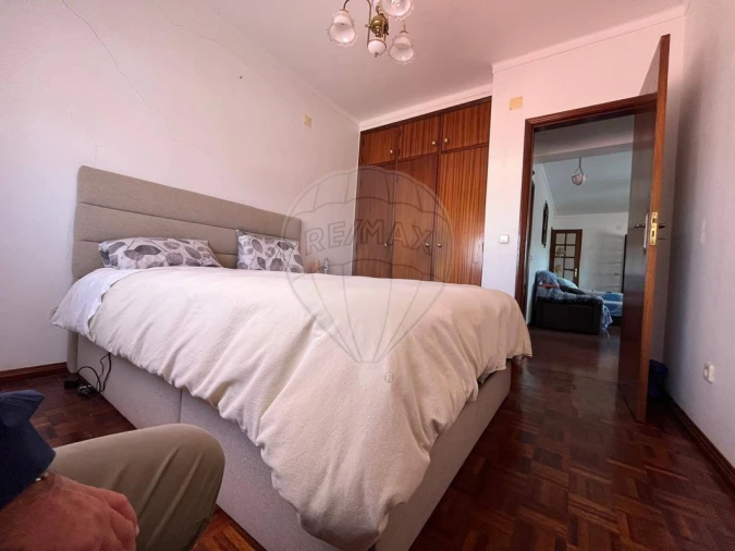 Moradia T2 para Venda em Olho Marinho Foto 7