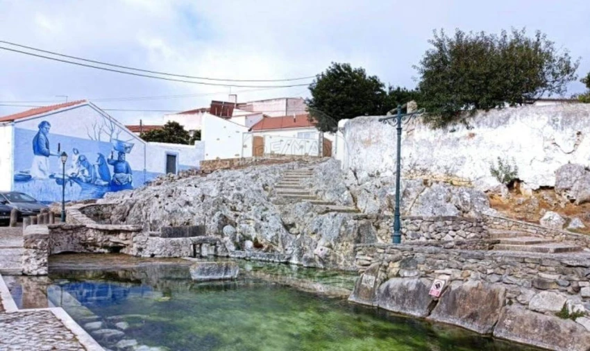 Moradia T2 para Venda em Olho Marinho Foto 10