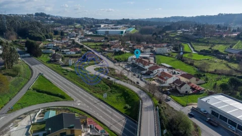 Negócio para Trespasse em Vila de Cucujães