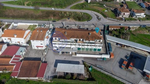 Negócio para Trespasse em Vila de Cucujães