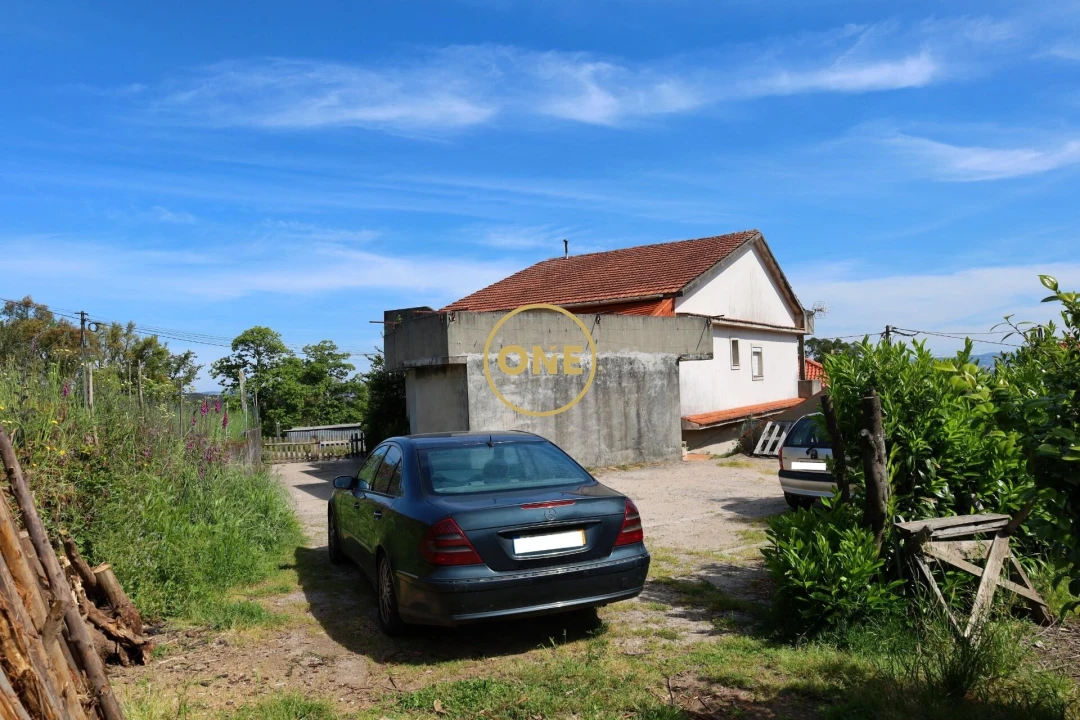 Moradia T3 para Venda em Lamelas e Guimarei Foto 9