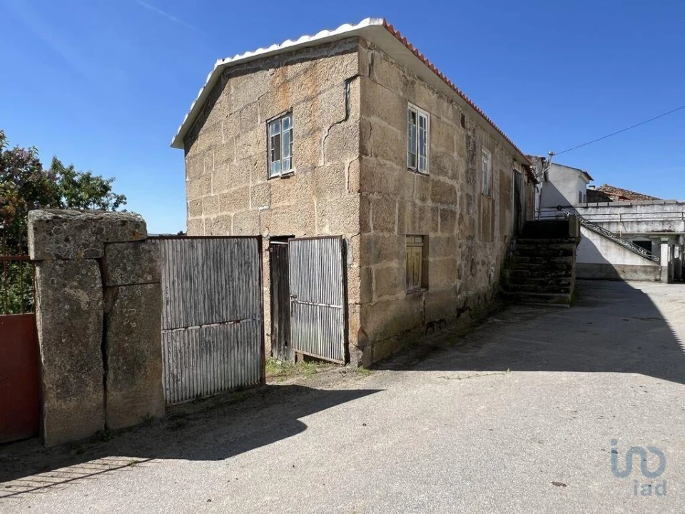 Moradia T3 para Venda em Castelo Rodrigo Foto 1