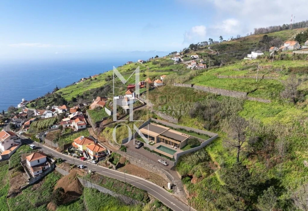 Moradia T3 para Venda em Fajã da Ovelha Foto 11