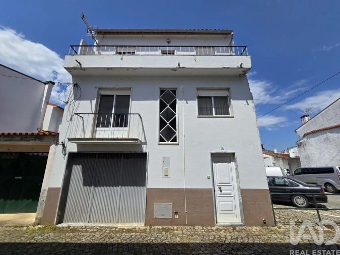 Moradia T4 para Venda em Sarzedo Foto 1