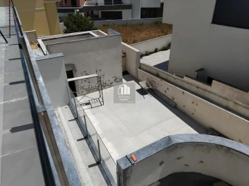 Moradia T3 para Venda em Charneca de Caparica e Sobreda