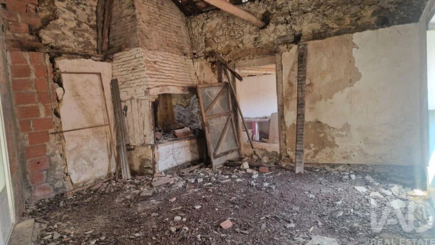 Moradia T2 para Venda em Coz, Alpedriz e Montes Foto 15