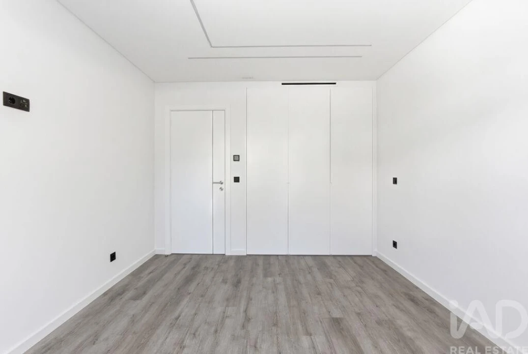 Apartamento T3 para Venda em Santa Iria de Azoia, São João da Talha e Bobadela Foto 14