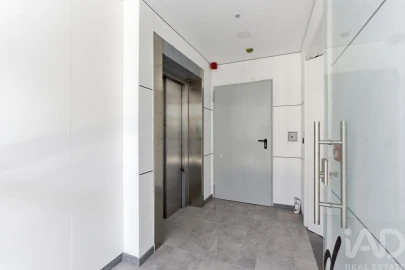 Apartamento T3 para Venda em Santa Iria de Azoia, São João da Talha e Bobadela