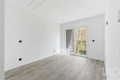 Apartamento T3 para Venda em Santa Iria de Azoia, São João da Talha e Bobadela