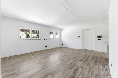 Apartamento T3 para Venda em Santa Iria de Azoia, São João da Talha e Bobadela