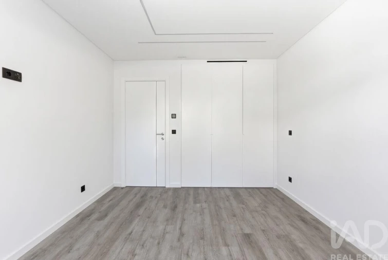 Apartamento T3 para Venda em Santa Iria de Azoia, São João da Talha e Bobadela Foto 14