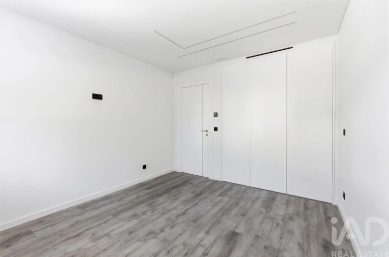 Apartamento T3 para Venda em Santa Iria de Azoia, São João da Talha e Bobadela Foto 13