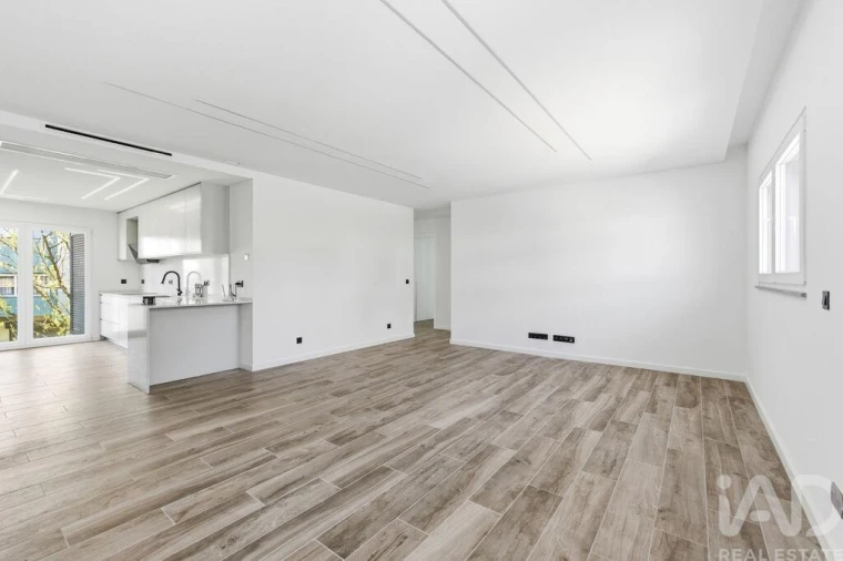 Apartamento T3 para Venda em Santa Iria de Azoia, São João da Talha e Bobadela Foto 4