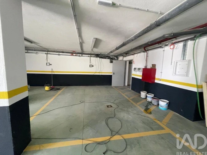Apartamento T3 para Venda em Santa Iria de Azoia, São João da Talha e Bobadela Foto 25