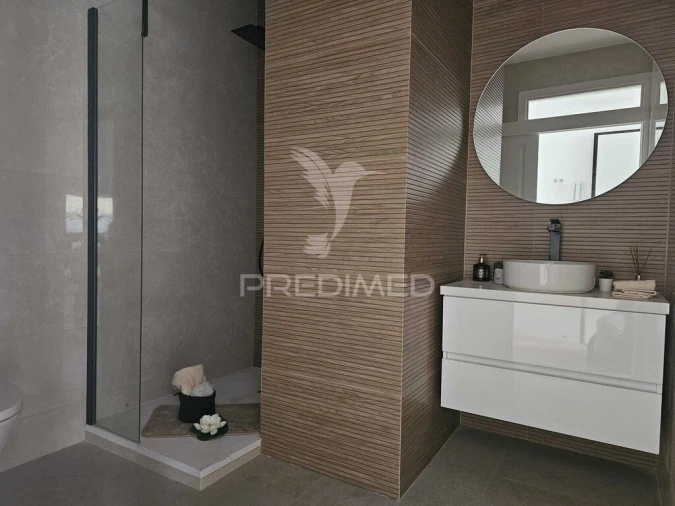 Apartamento T2 para Venda em São Vicente Foto 6