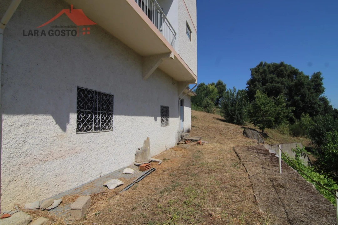 Moradia T4 para Venda em Vale Benfeito Foto 10