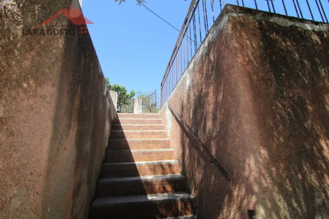 Moradia T4 para Venda em Vale Benfeito Foto 17