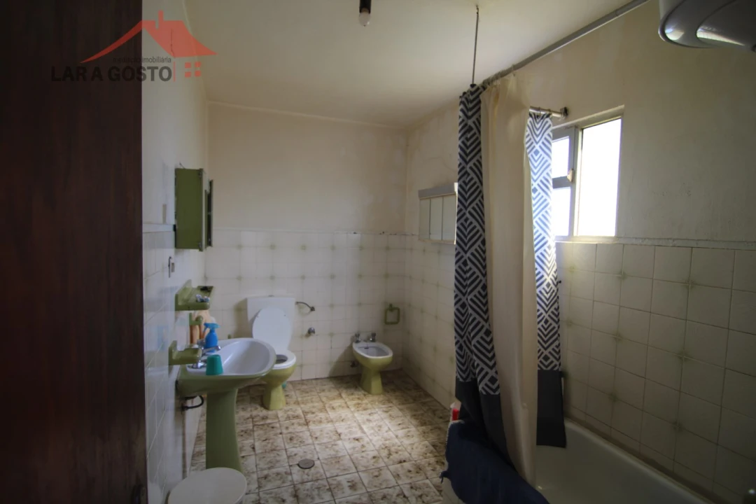 Moradia T4 para Venda em Vale Benfeito Foto 34