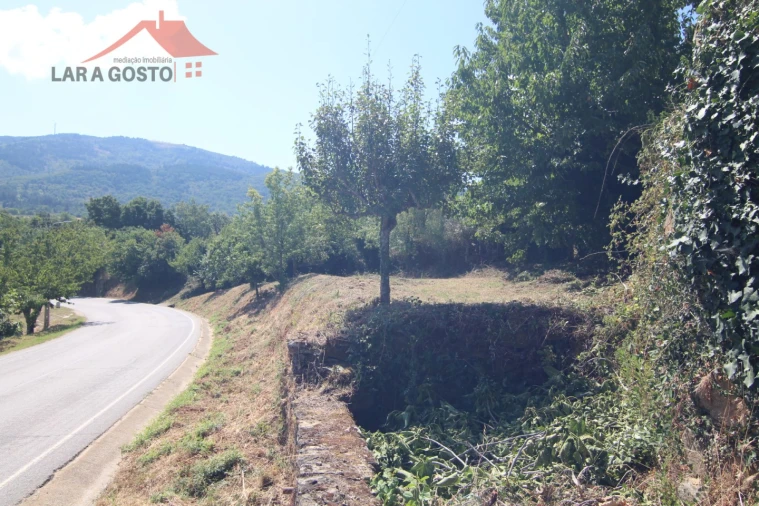 Moradia T4 para Venda em Vale Benfeito Foto 7