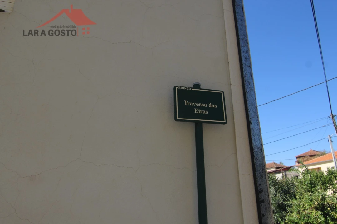 Moradia T4 para Venda em Ala e Vilarinho do Monte Foto 18