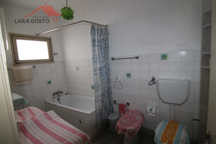 Moradia T4 para Venda em Ala e Vilarinho do Monte Foto 9