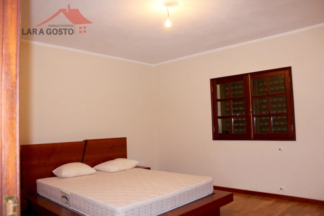 Moradia T4 para Venda em Bouça Foto 10