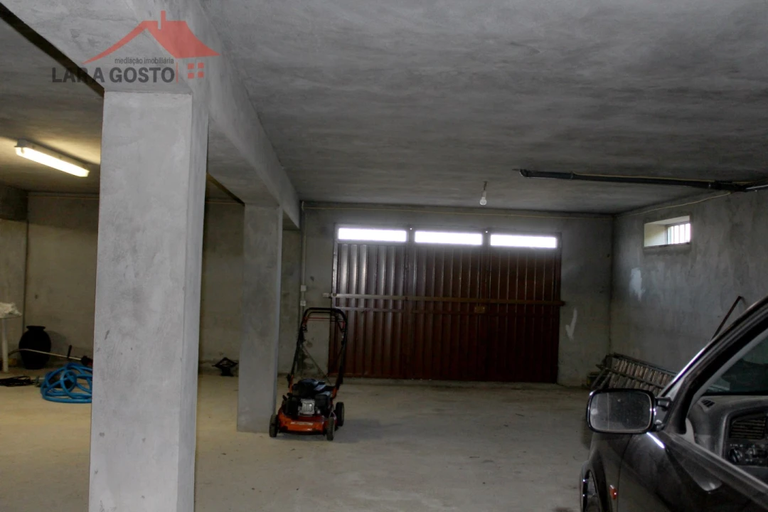 Moradia T4 para Venda em Bouça Foto 14