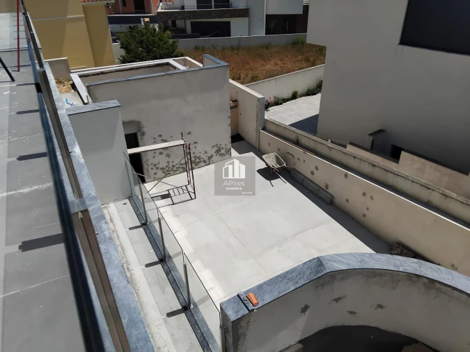 Moradia T3 para Venda em Charneca de Caparica e Sobreda Foto 11