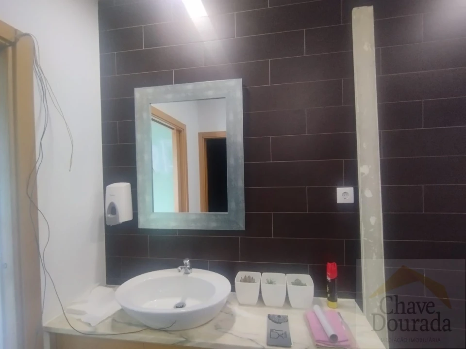 Loja para Venda em Eiras e São Paulo de Frades Foto 9