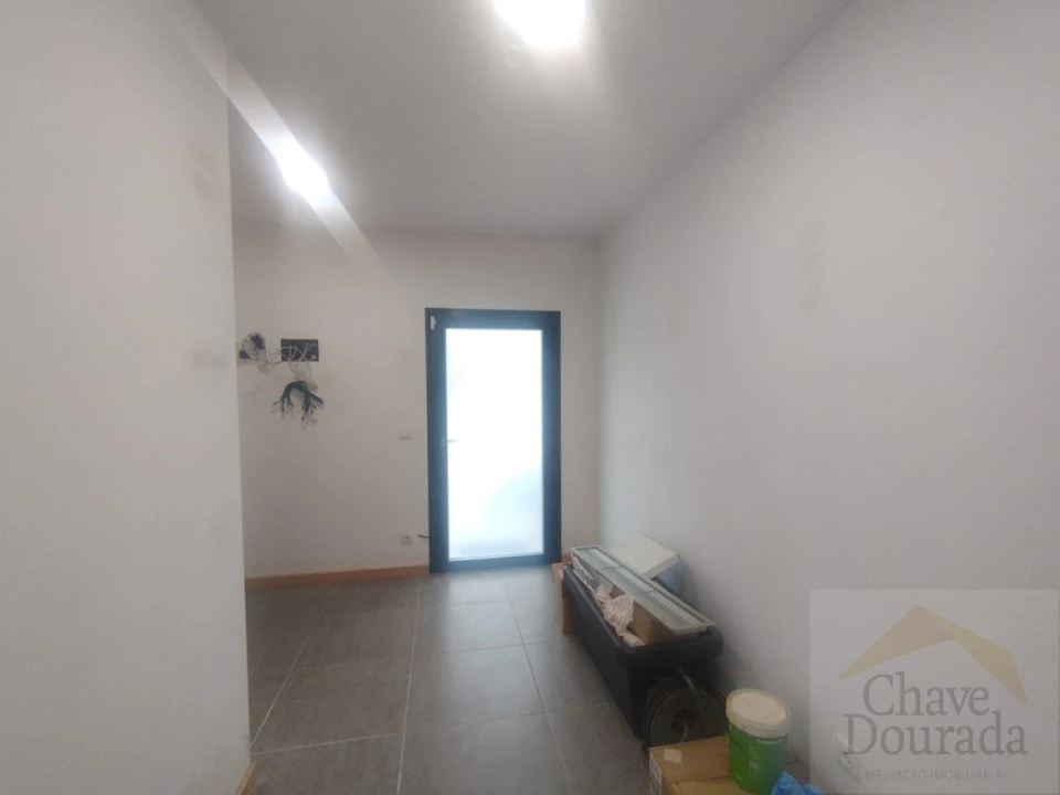 Loja para Venda em Eiras e São Paulo de Frades Foto 11