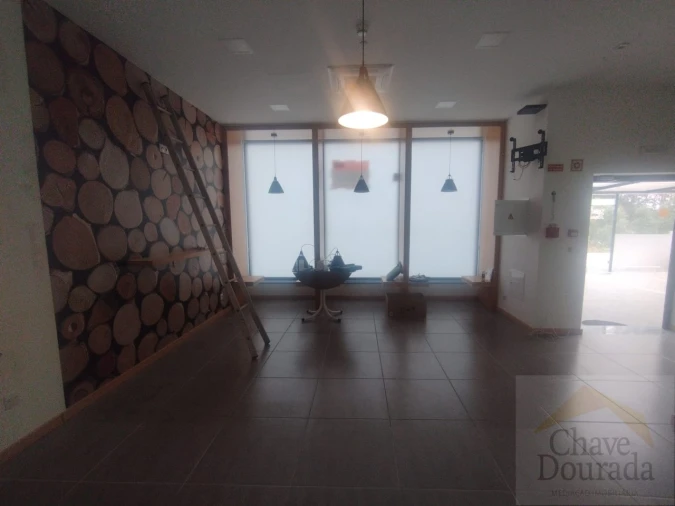 Loja para Venda em Eiras e São Paulo de Frades Foto 7