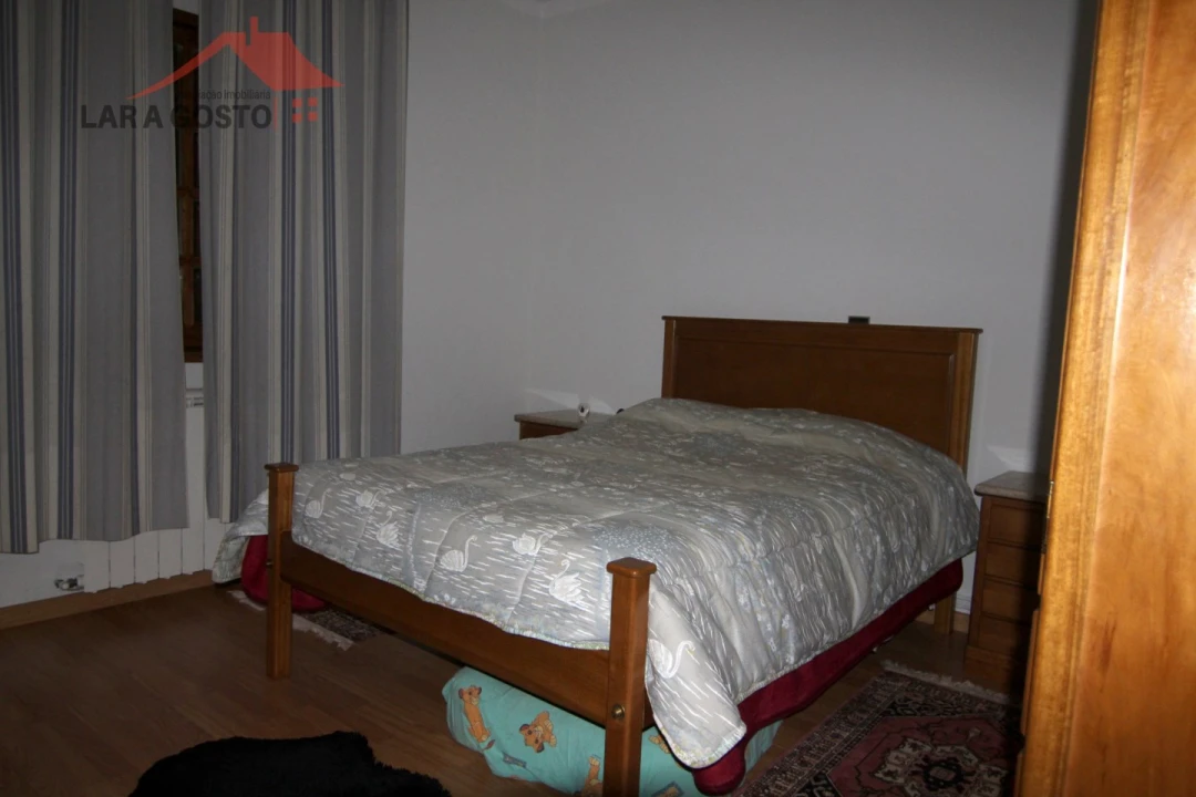 Moradia T3 para Venda em Grijo Foto 10