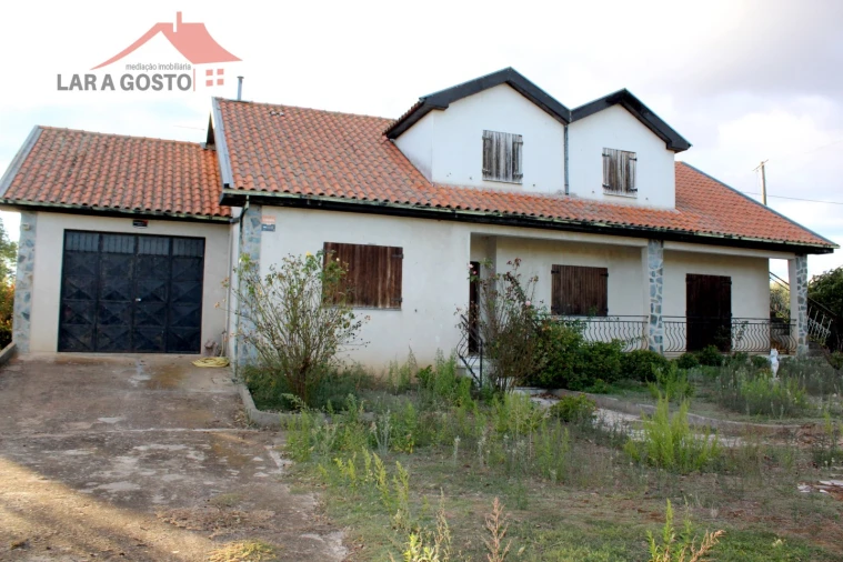 Moradia T3 para Venda em Grijo Foto 1