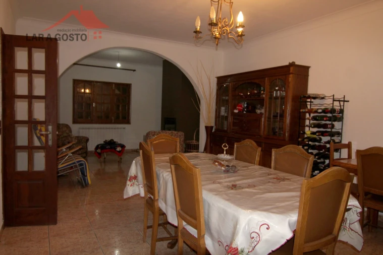 Moradia T3 para Venda em Grijo Foto 11