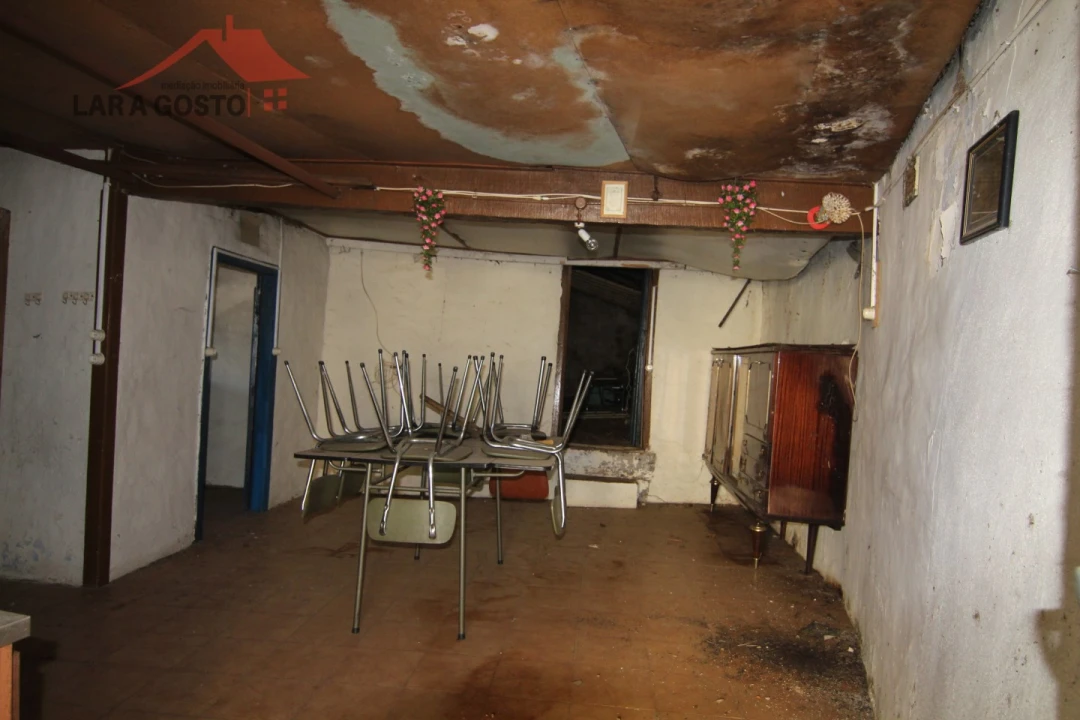 Moradia T2 para Venda em Vale Benfeito Foto 5