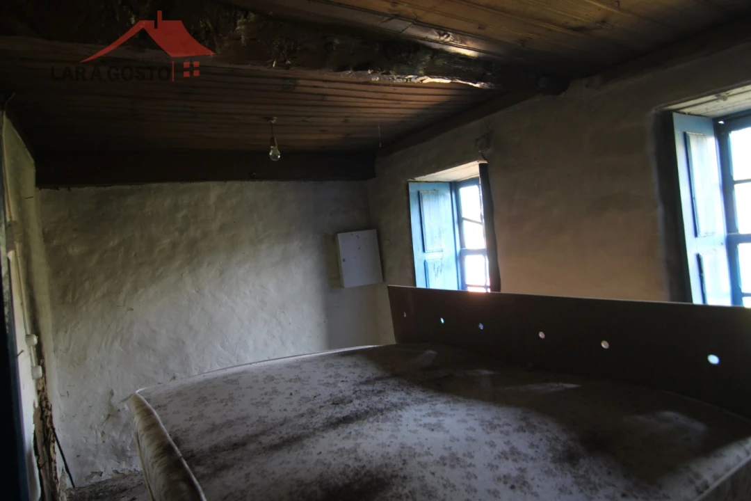 Moradia T2 para Venda em Vale Benfeito Foto 8