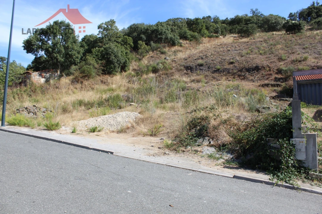 Terreno para Venda em Macedo de Cavaleiros Foto 2