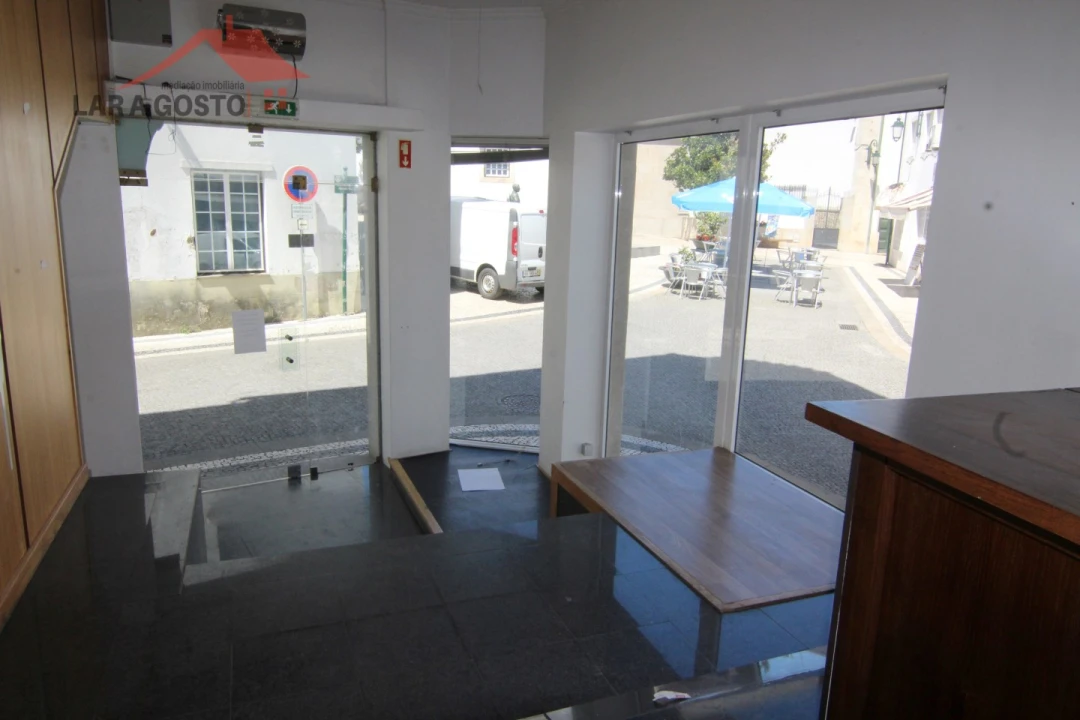 Loja para Arrendamento em Macedo de Cavaleiros Foto 5