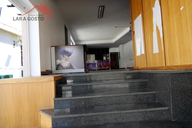 Loja para Arrendamento em Macedo de Cavaleiros Foto 3