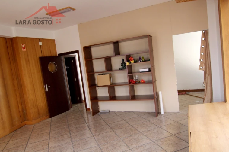 Loja para Arrendamento em Macedo de Cavaleiros Foto 6