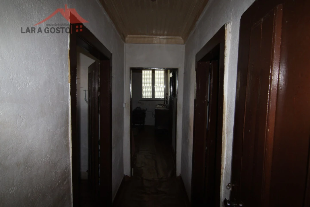 Moradia T4 para Venda em Arcas Foto 17