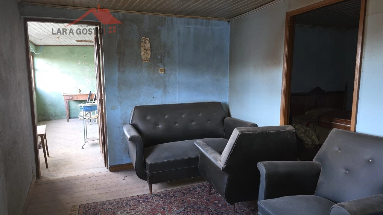 Moradia T2 para Venda em Podence e Santa Combinha Foto 9