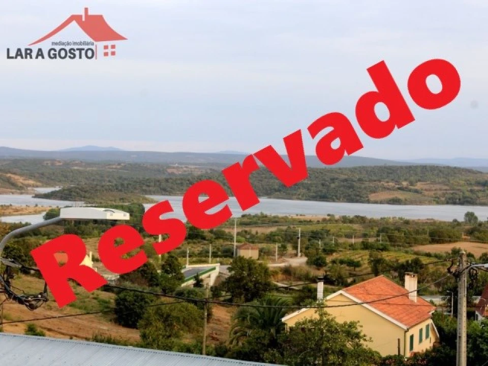 Moradia T2 para Venda em Podence e Santa Combinha Foto 1