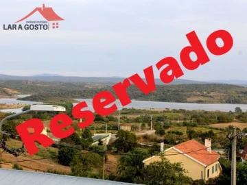 Moradia T2 para Venda em Podence e Santa Combinha