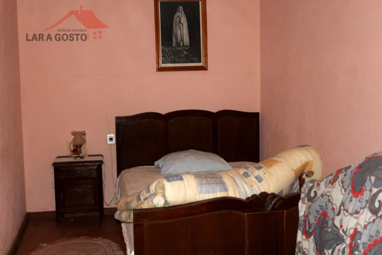 Moradia T2 para Venda em Podence e Santa Combinha Foto 6