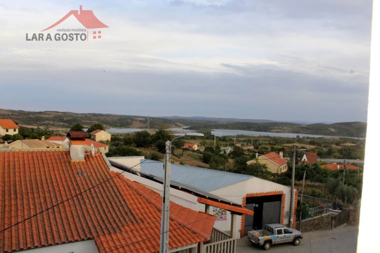 Moradia T2 para Venda em Podence e Santa Combinha Foto 7