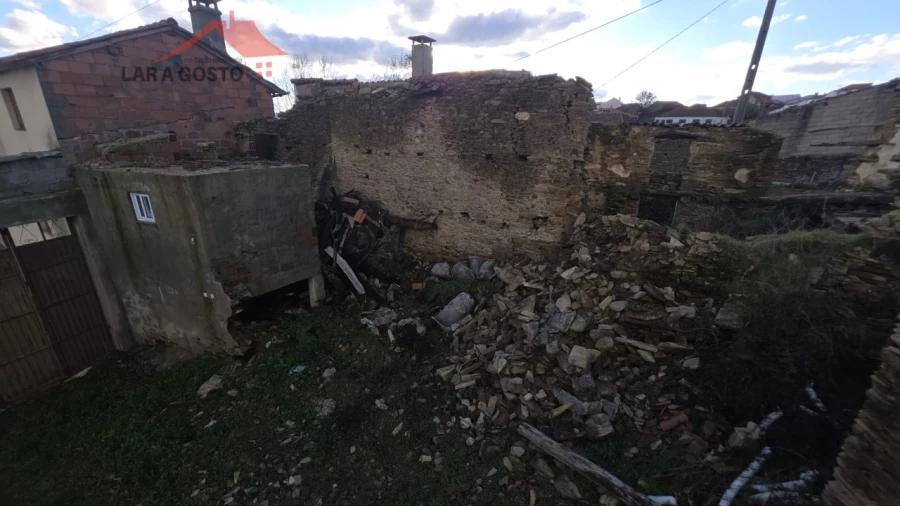 Moradia T2 para Venda em Podence e Santa Combinha Foto 14